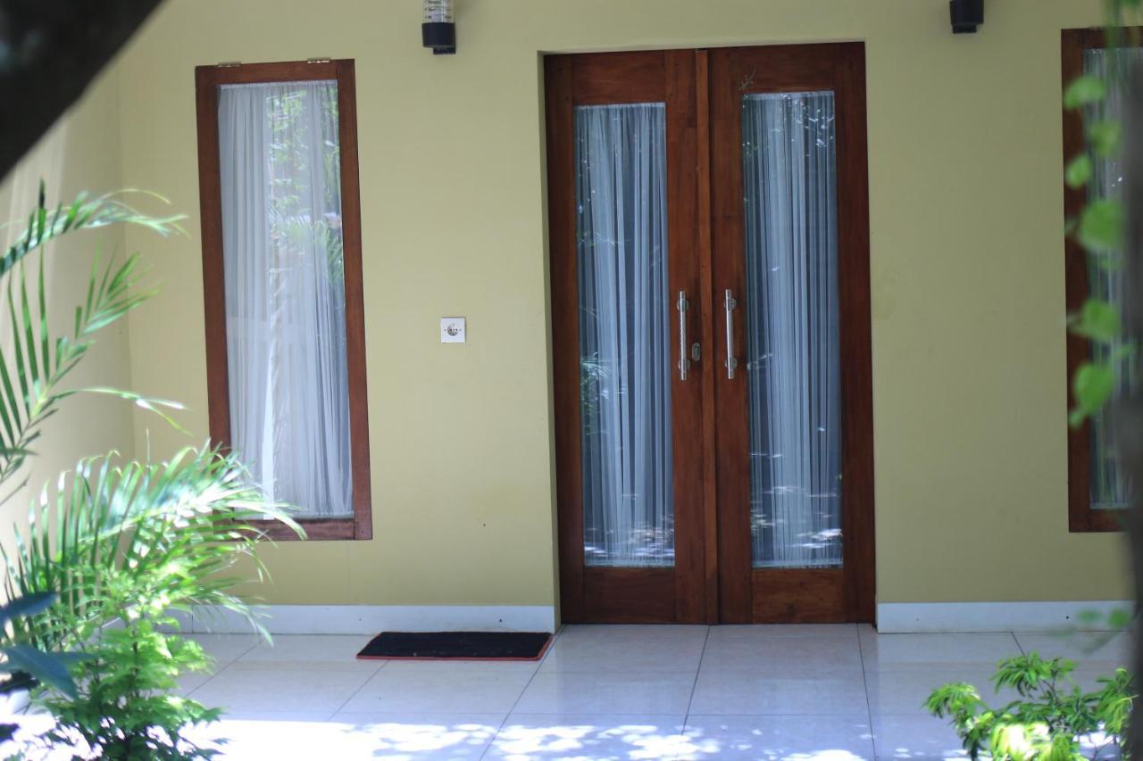 Three V Homestay Kuta  Dış mekan fotoğraf