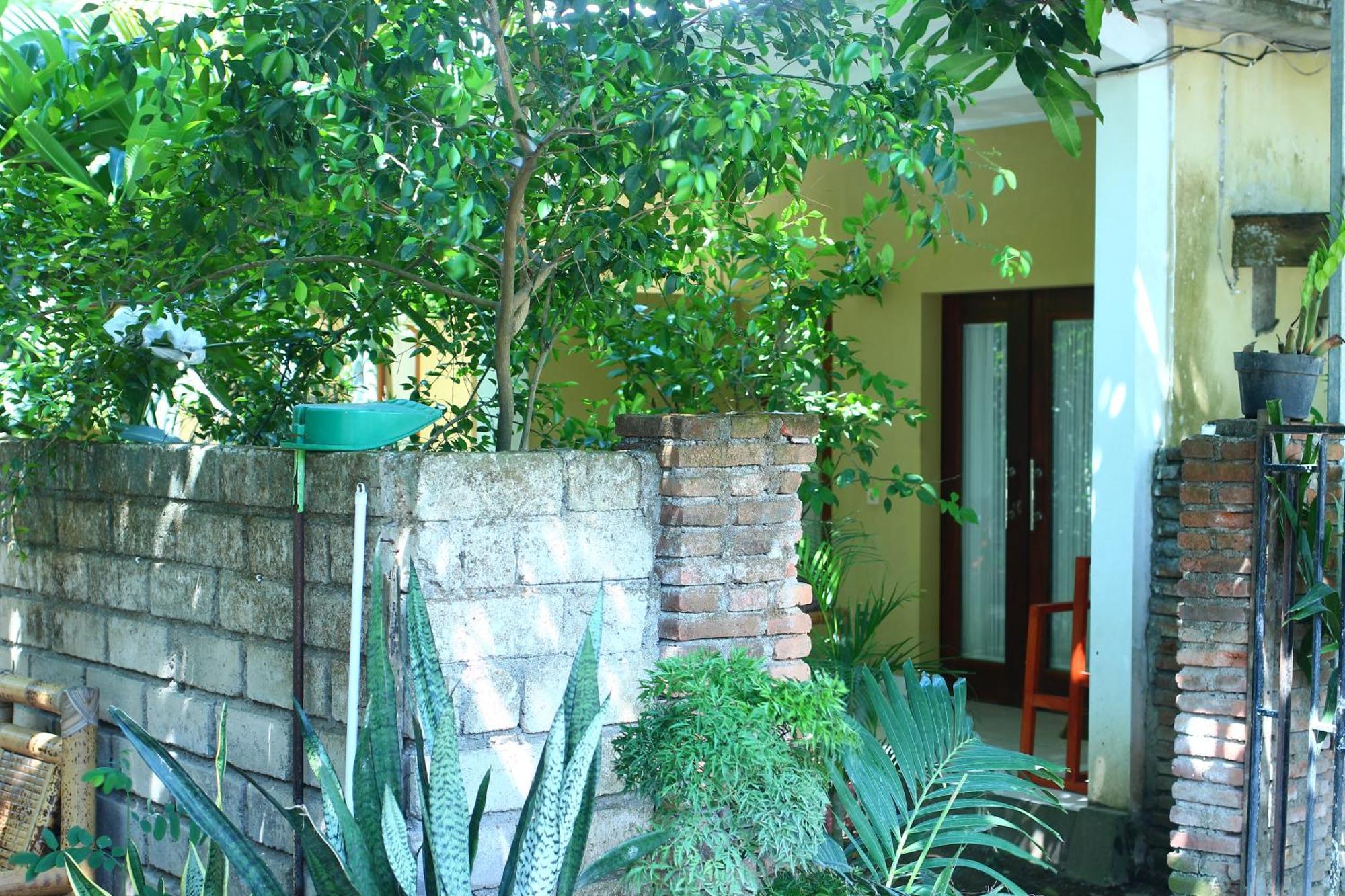 Three V Homestay Kuta  Dış mekan fotoğraf