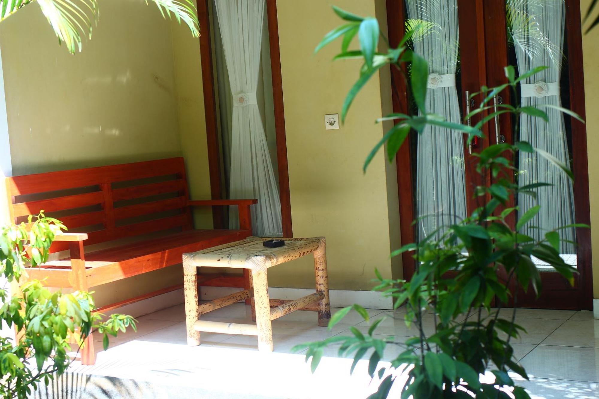 Three V Homestay Kuta  Dış mekan fotoğraf